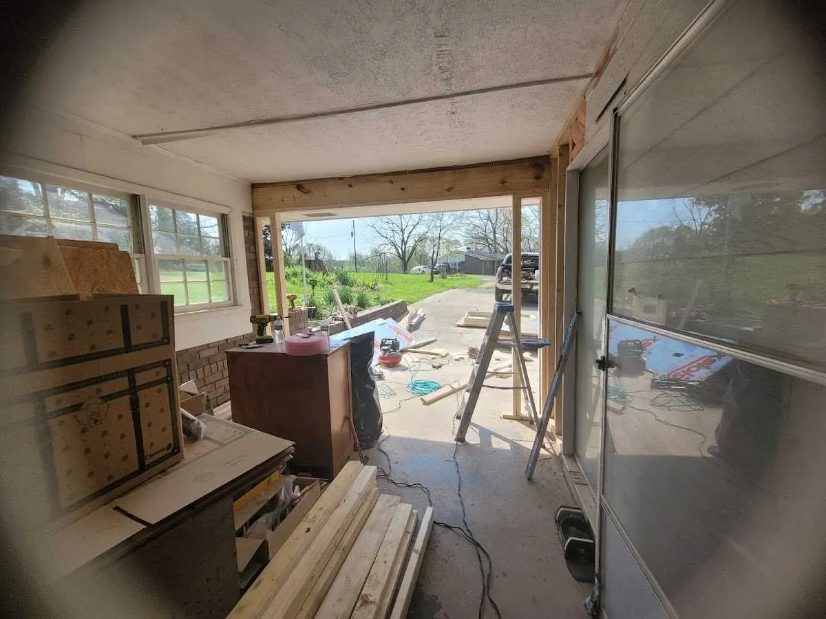 Air movers and dehumidifier for Water Mitigation Services in Bessemer City